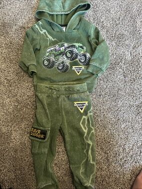 Monster Jam Boys' Green Brave Digger Hoodie & Jogger Set